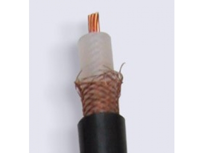 实心聚乙烯绝缘射频电缆.jpg 实心聚乙烯绝缘射频电缆.jpg